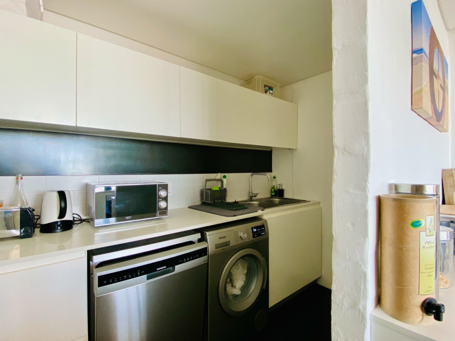 2 Bedroom Property for Sale in Bo Kaap Western Cape